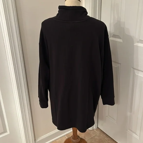 Nike Oversized Fit Plus Sweatshirt - Picture 5 of 9